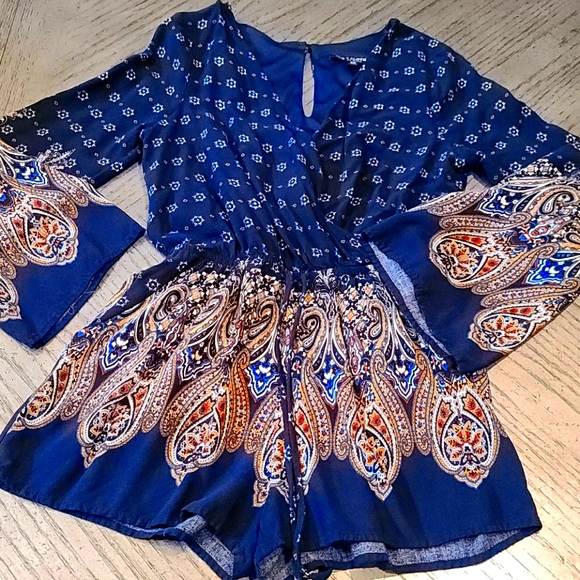 Pants - XS Navy long sleeve short jumpsuit.